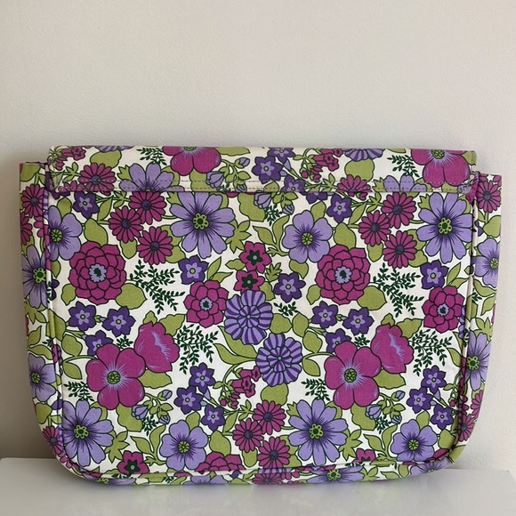 Computer Case - Picture 2 of 3